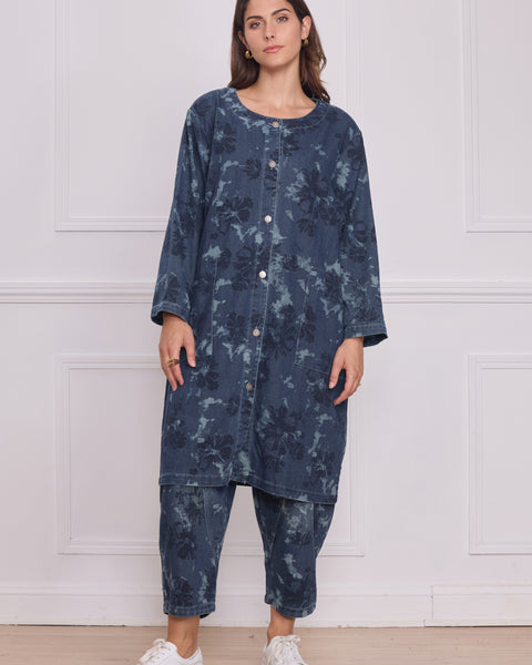 Chemise longue bleue femme imprimé fleurs – 100% coton