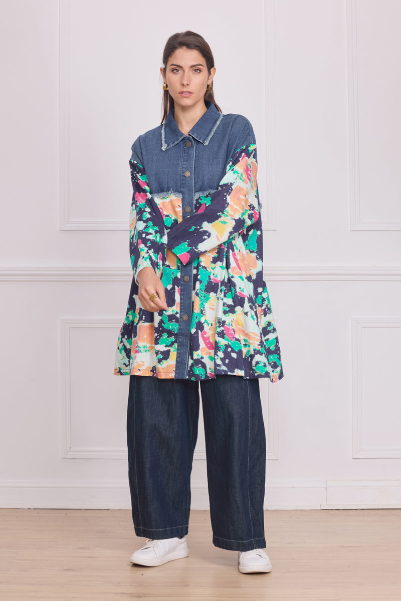 Chemise en jean motifs peinture – 100% coton