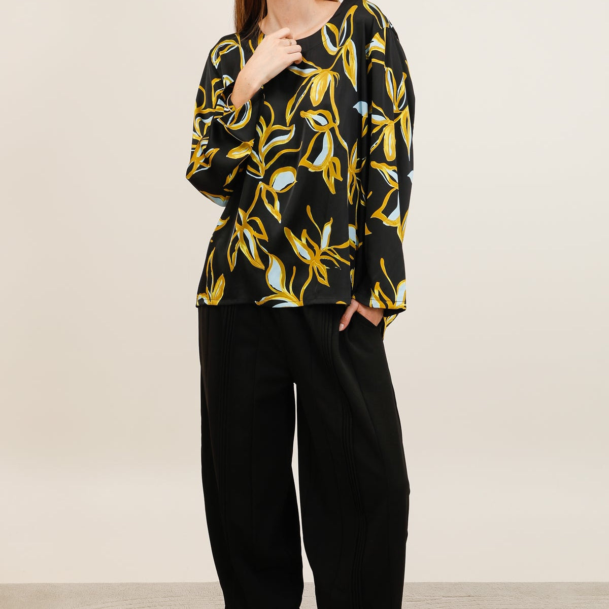 A198-B90 - Blouse