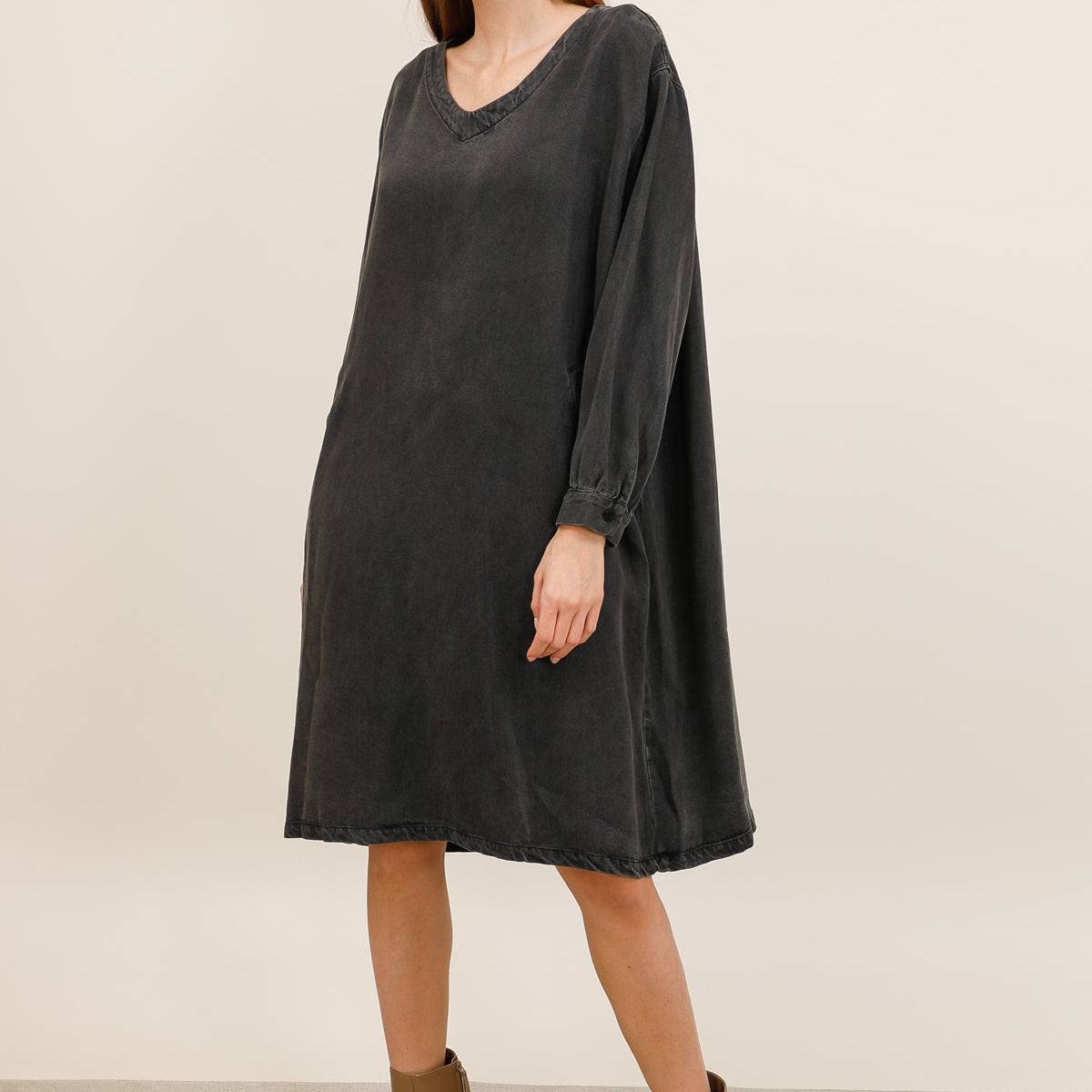 A212-R245 - Robe