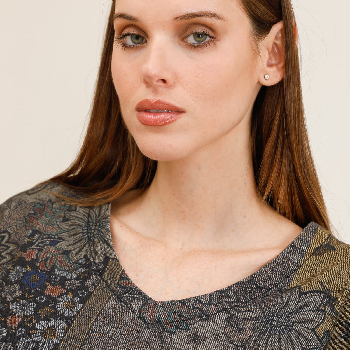 A215-R246 - Robe