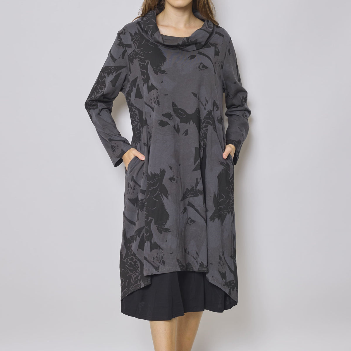 Robe longue à col roulé à motifs aigle