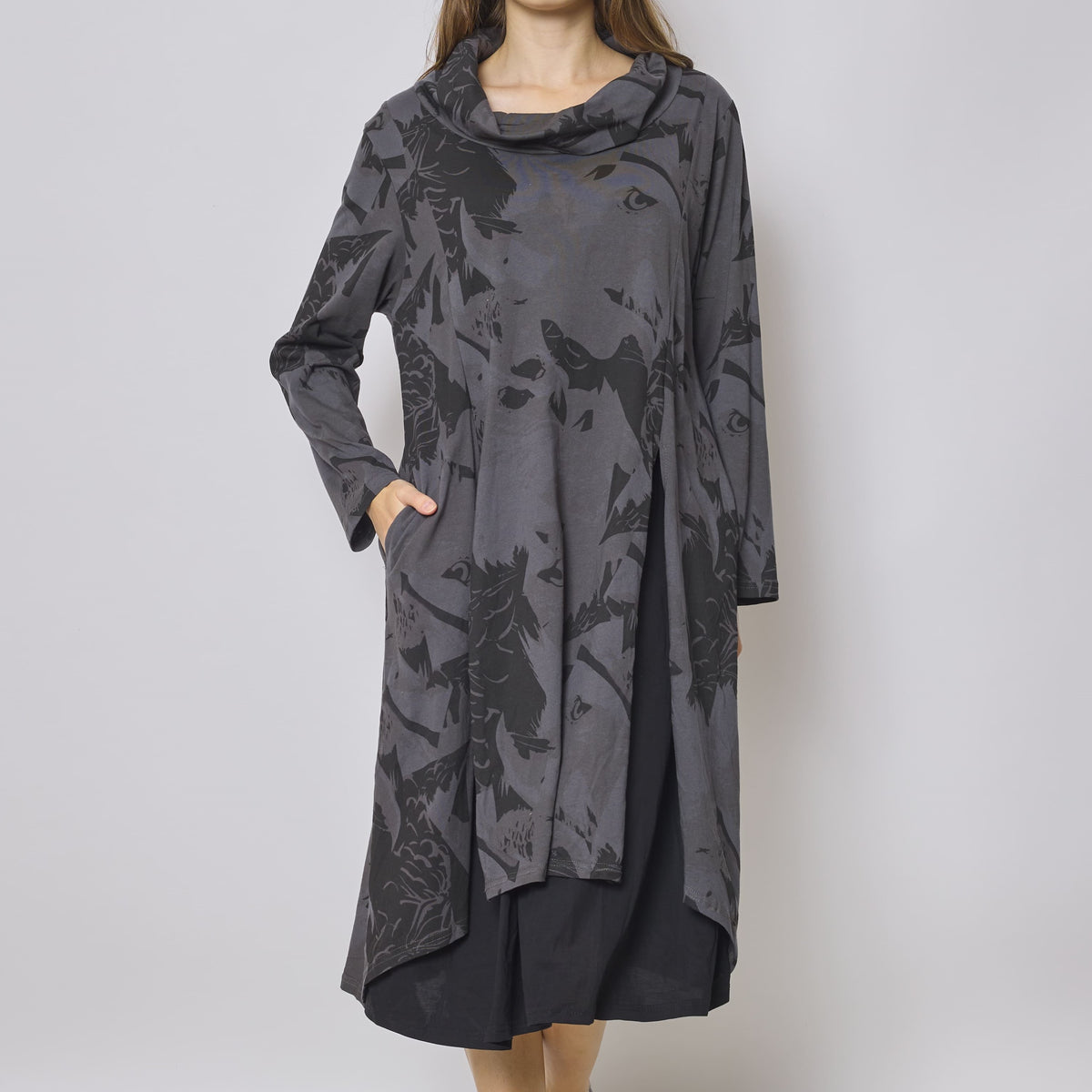 Robe longue à col roulé à motifs aigle