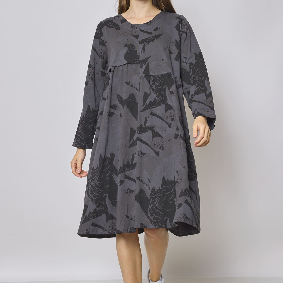 Robe mi-longue asymétrique à motifs aigle