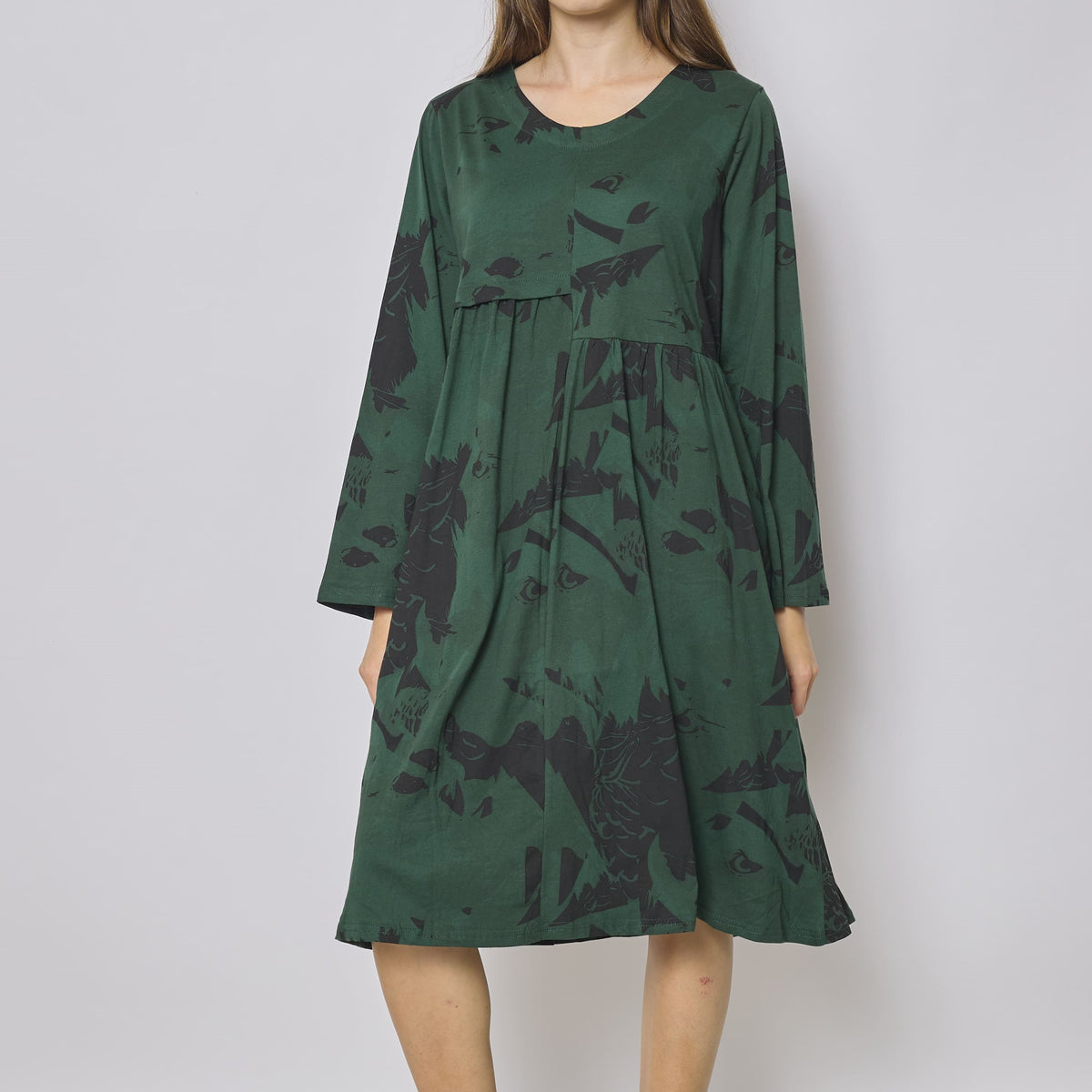 Robe mi-longue asymétrique à motifs aigle