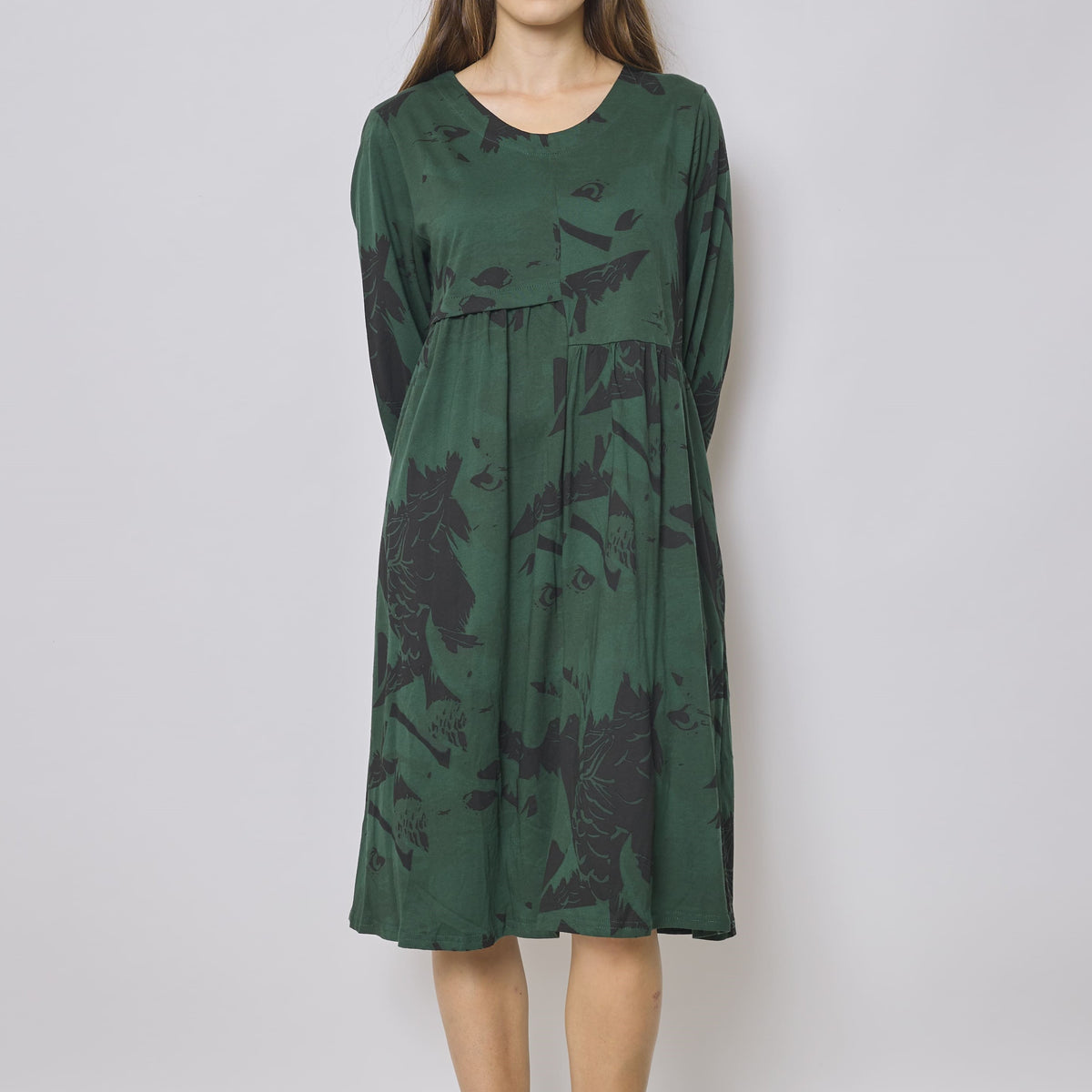 Robe mi-longue asymétrique à motifs aigle