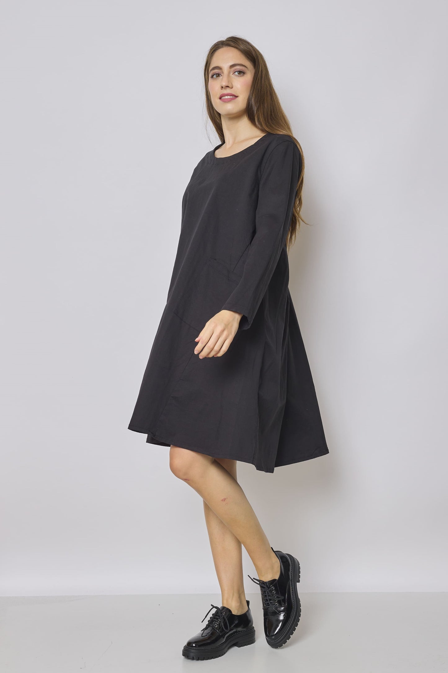 Mid-length cotton and tencel dress