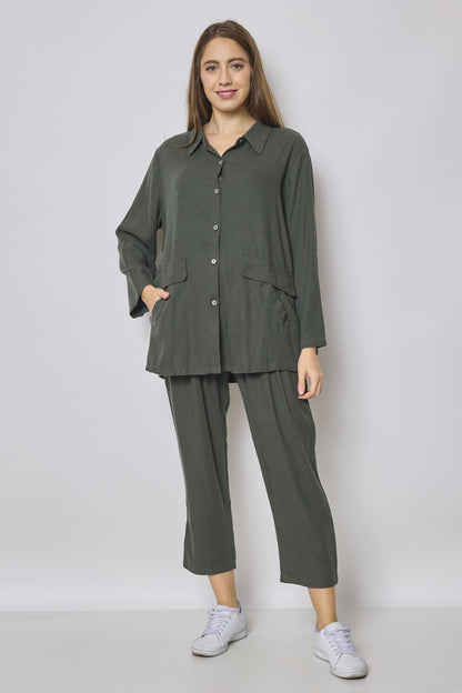 Giacca cropped verde in cotone e lino