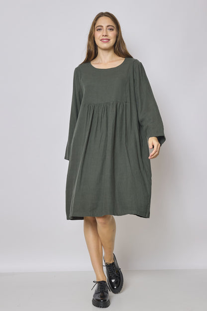 Robe verte mi-longue en coton et lin