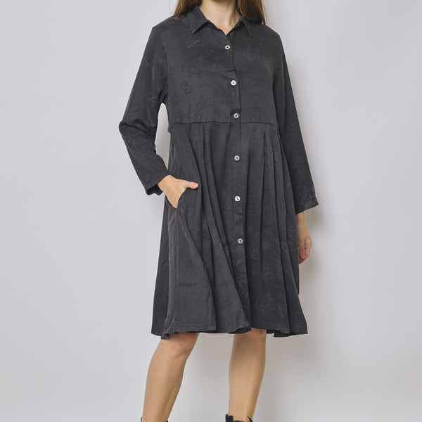 Robe chemise grise à motifs
