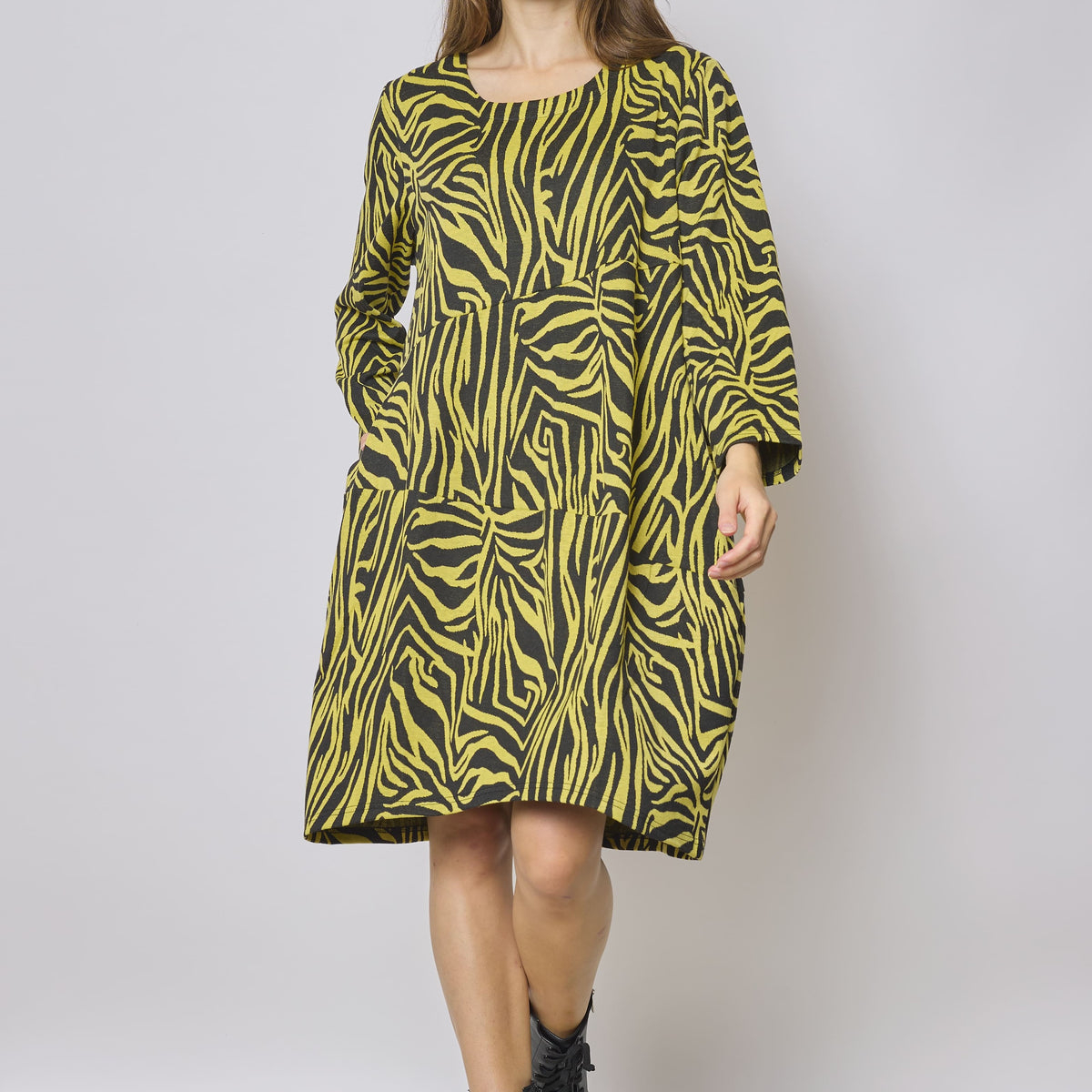 Robe mi longue zèbre