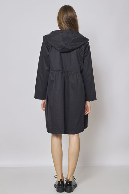 Women's hooded waterproof jacket