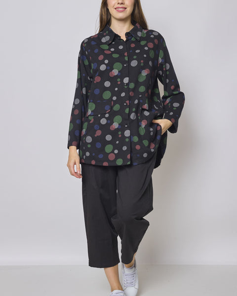 Veste courte noire à motifs ronds