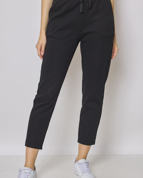 Jogging noir coupe fuselée
