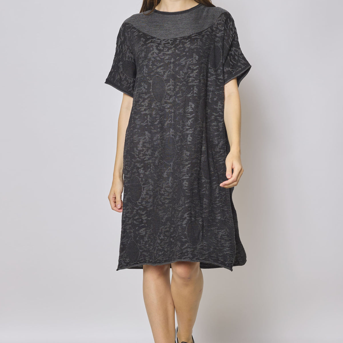 Robe mi longue aux impressions de soleil