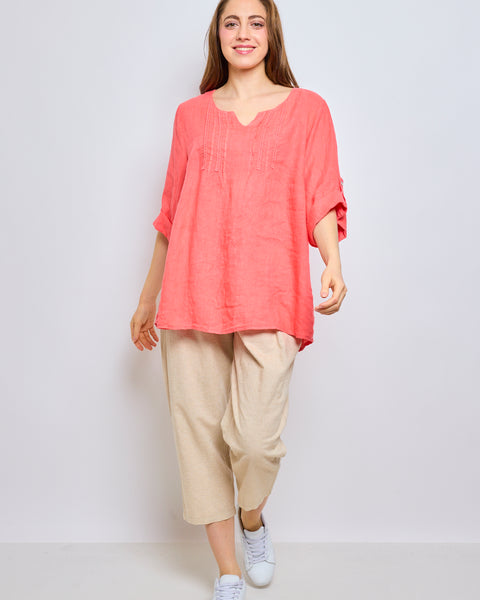 Top en lin avec col en V inversé et garniture brodée