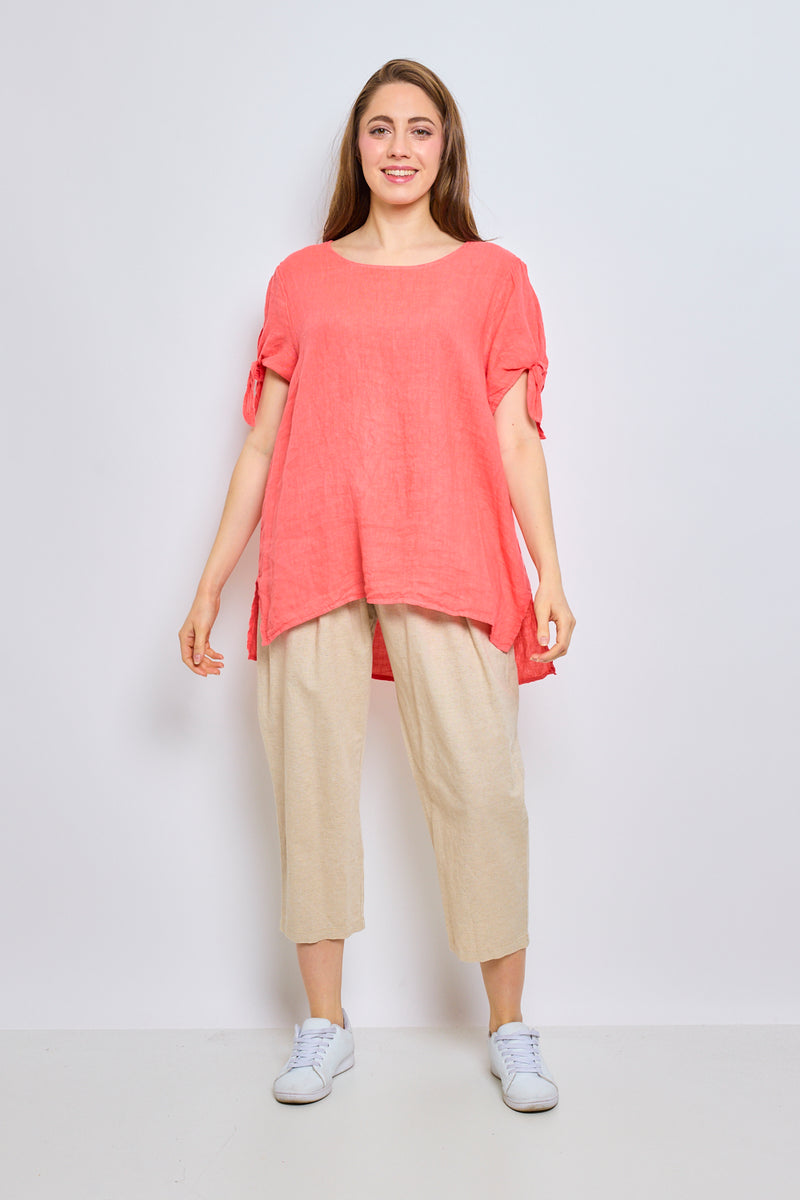 Top en lin avec manches nouées et dos fendu