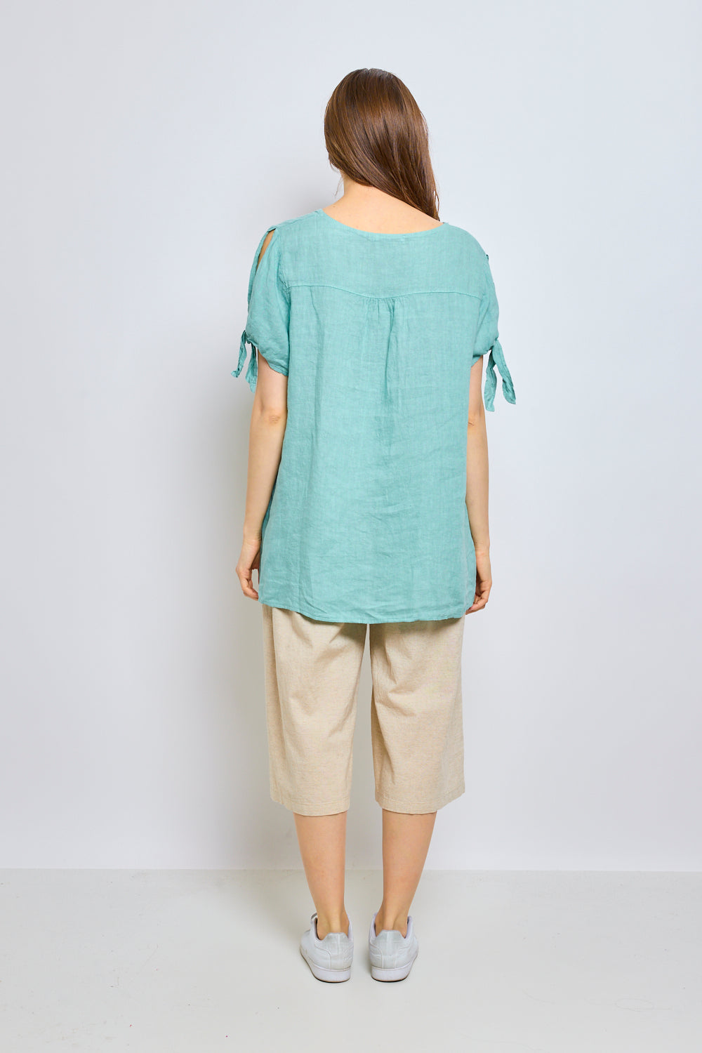 Linen top with tied sleeves and slit back