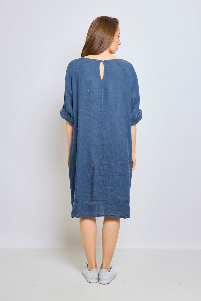 Robe en lin avec col arrondi