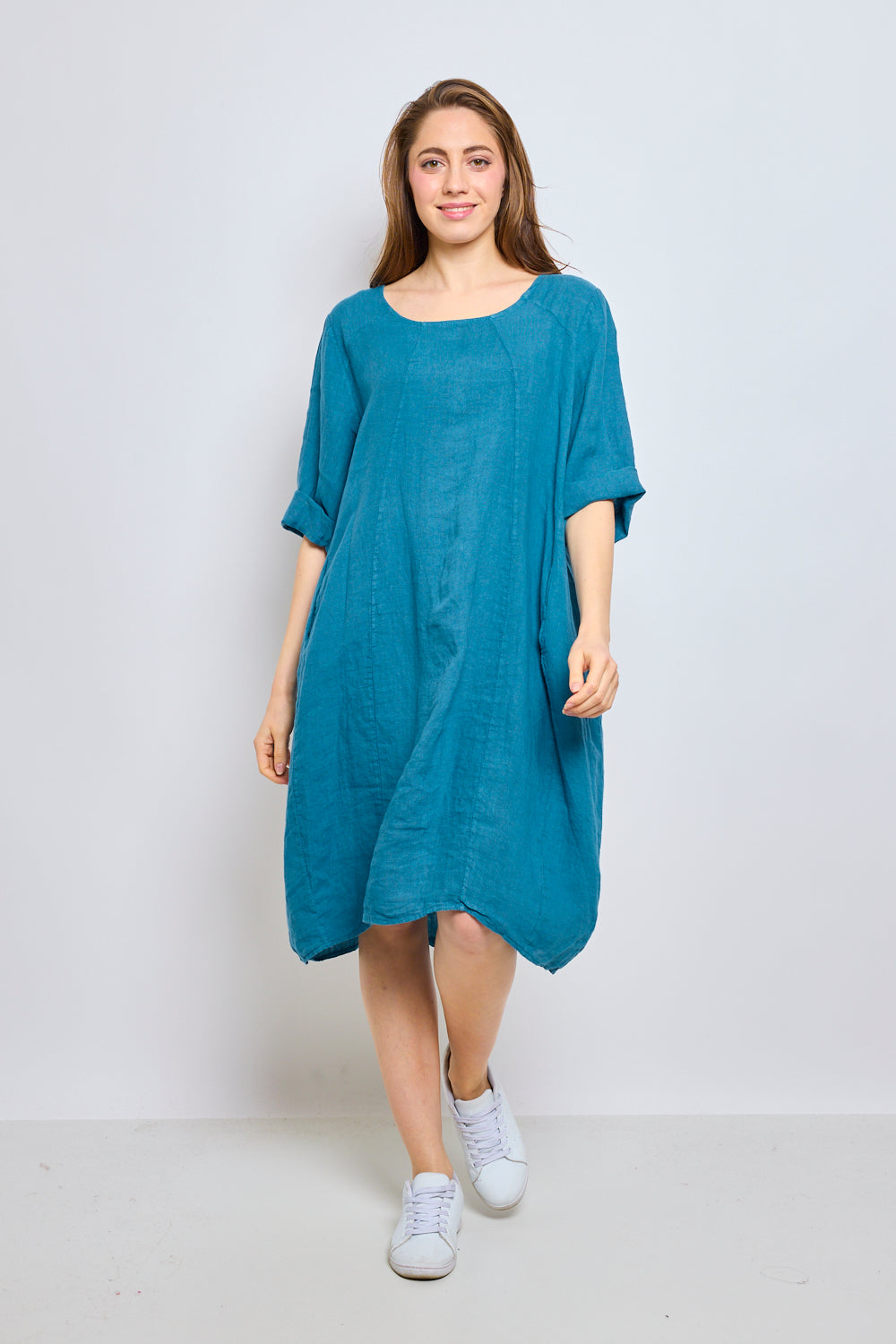 Linen dress with rounded collar – Bella Blue