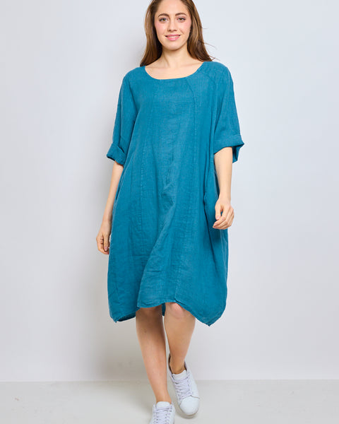 Robe en lin avec col arrondi