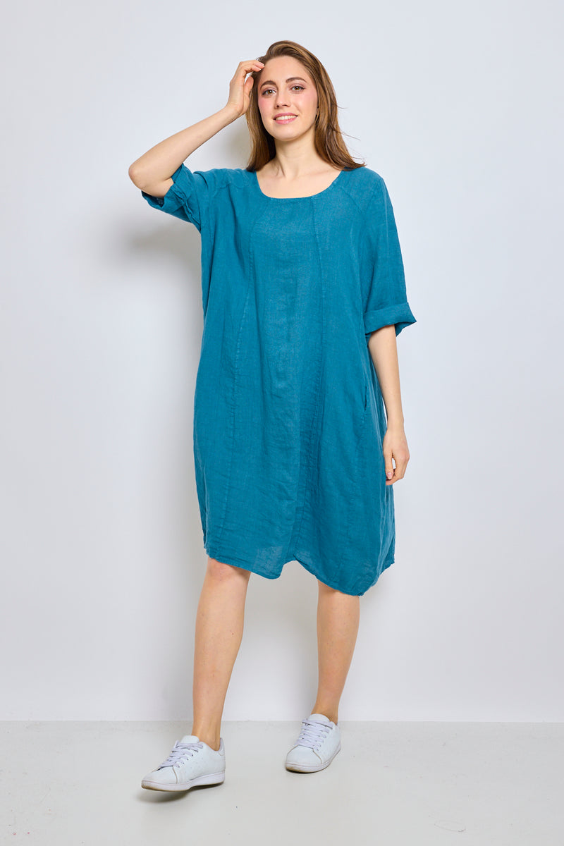 Robe en lin avec col arrondi