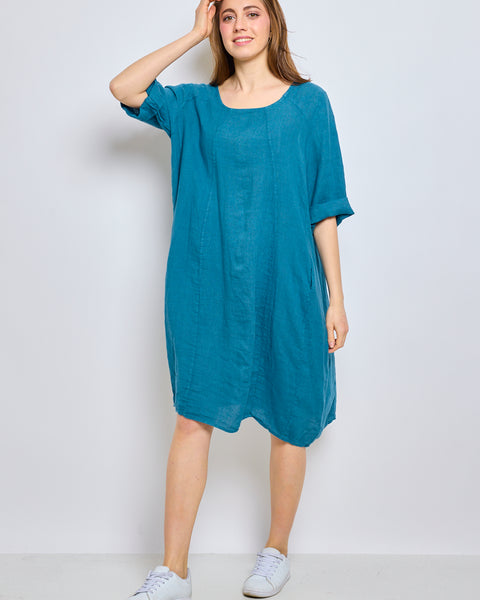 Robe en lin avec col arrondi