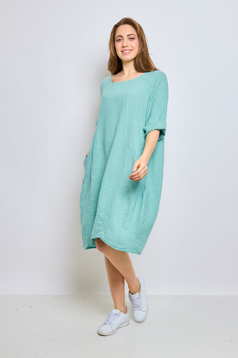 Robe en lin avec col arrondi