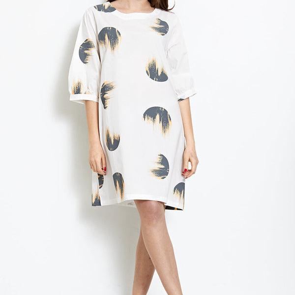 Abito sgargiante con fantasia a cerchi