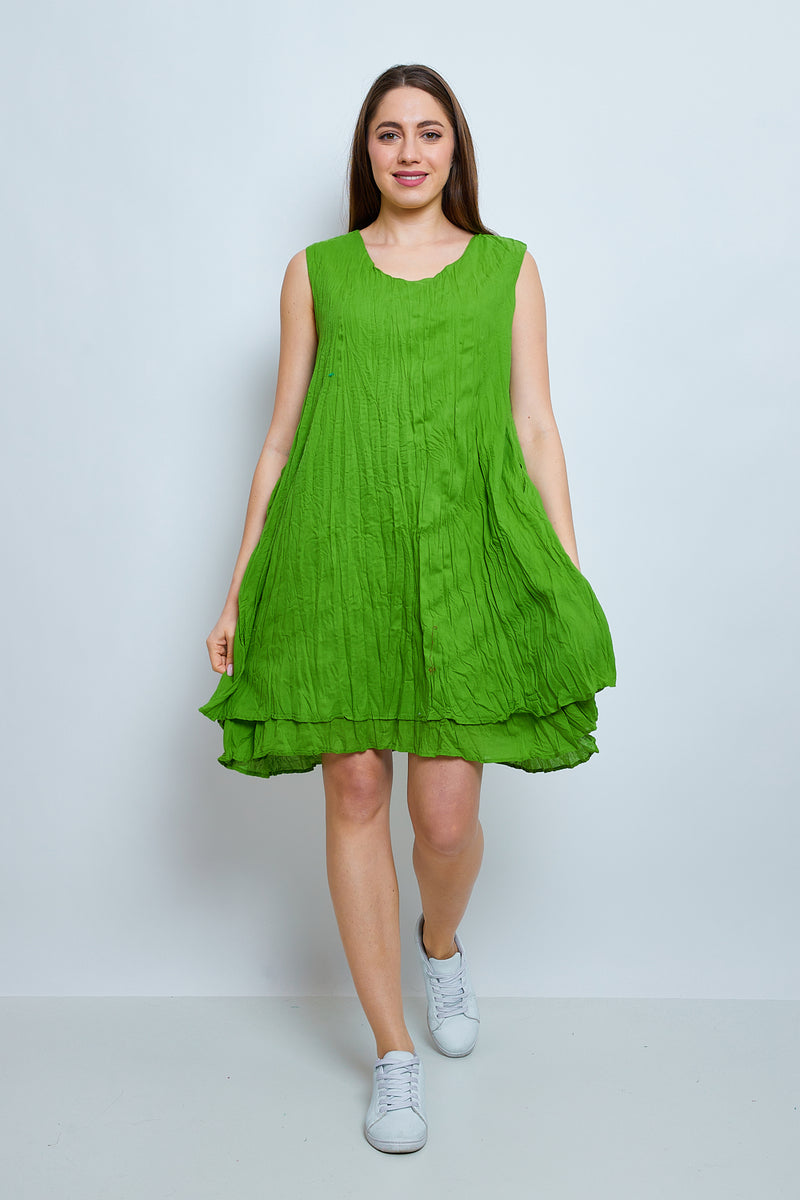 Robe en coton sans manches froissée