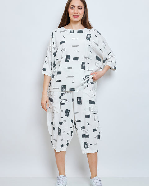 Pantacourt aux motifs géométriques