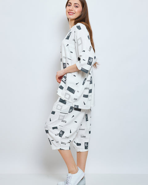 Pantacourt aux motifs géométriques