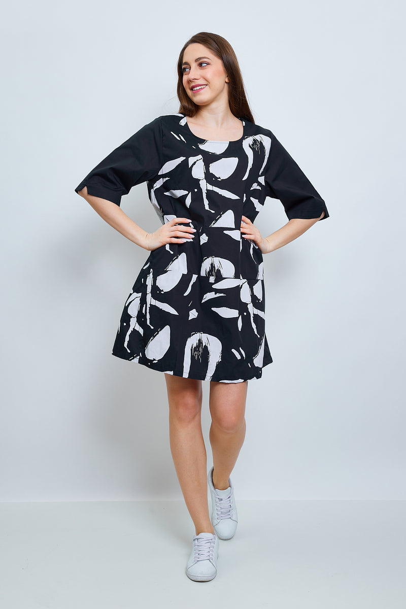 Robe tunique noire à motifs blancs