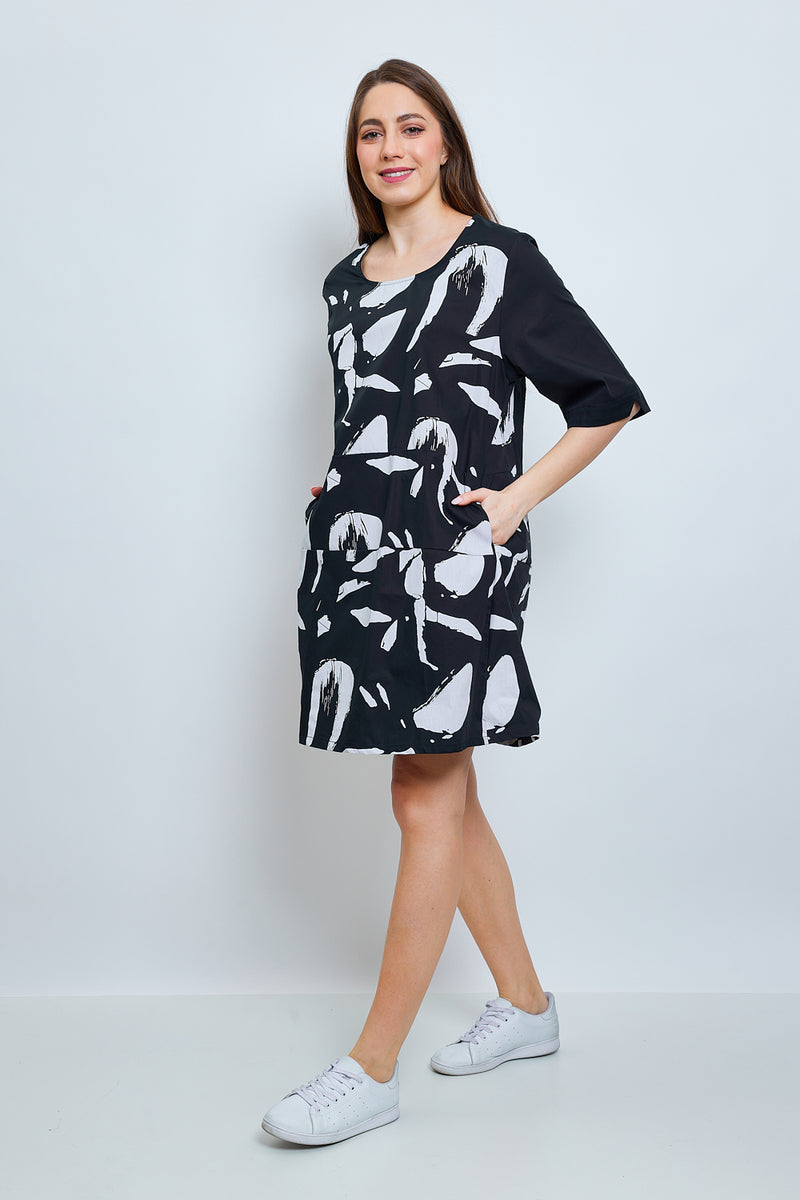 Robe tunique noire à motifs blancs