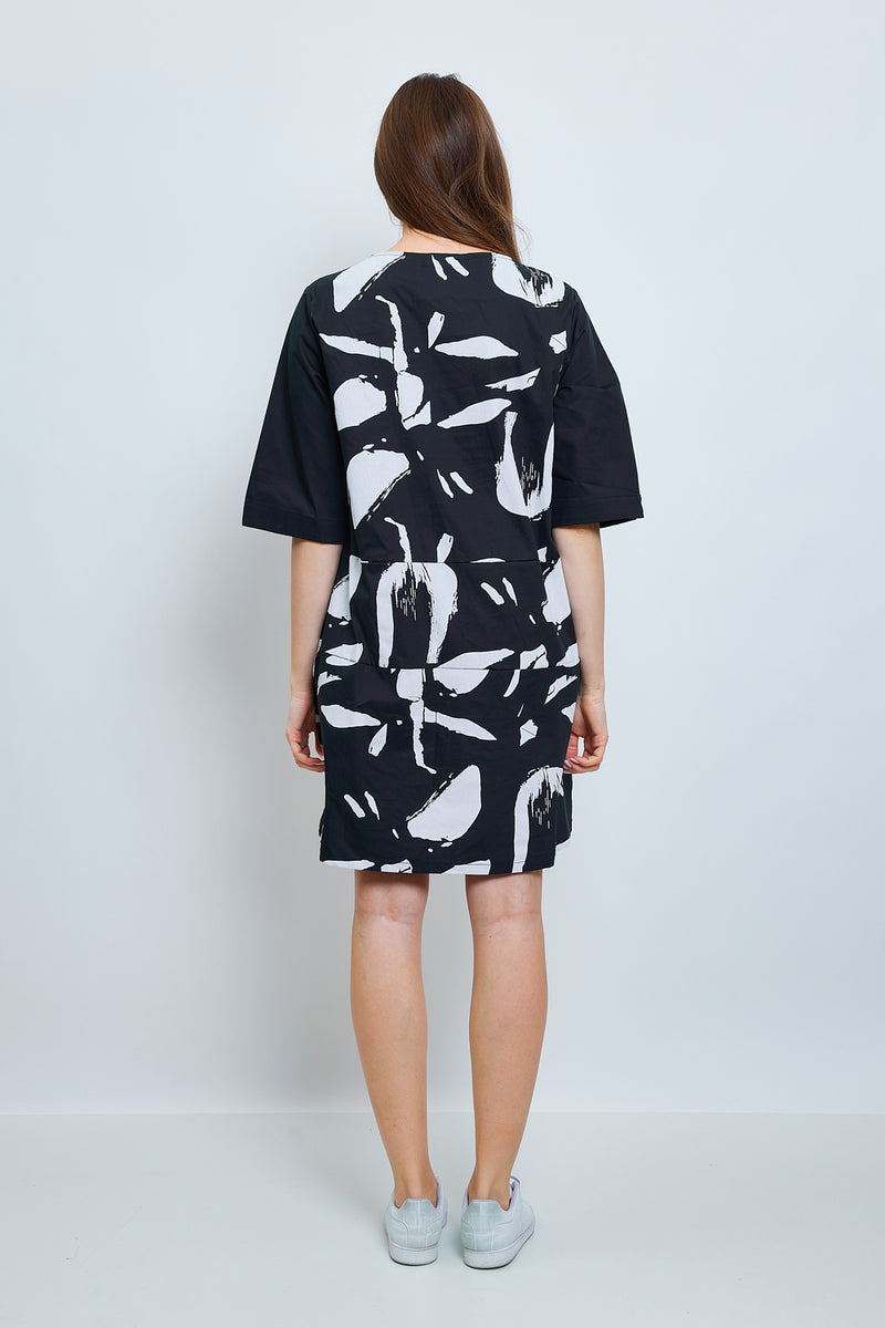 Robe tunique noire à motifs blancs