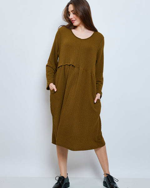 Robe avec plis aux formes d'émeraudes