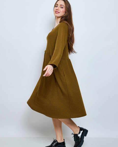 Robe avec plis aux formes d'émeraudes