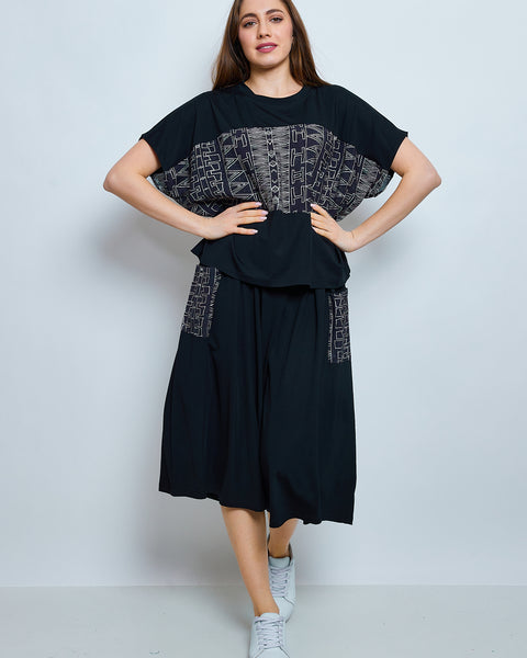 Haut aux tracés blancs