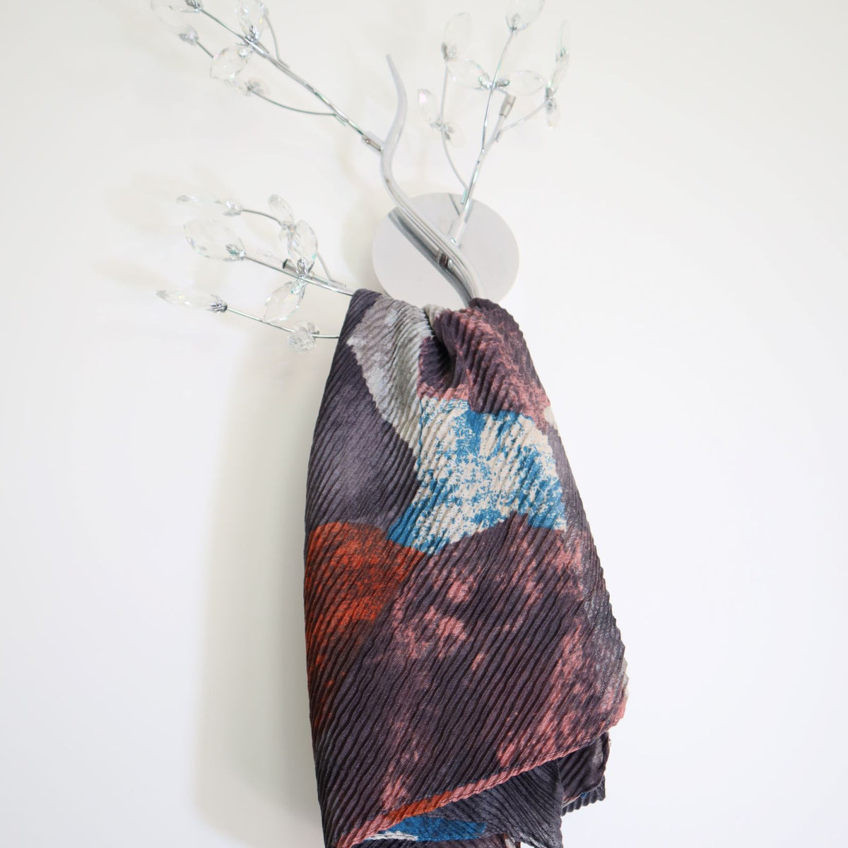 Foulard coloré à effet rétracté