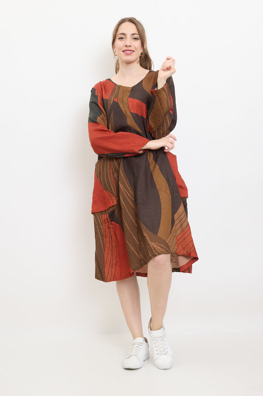 Dress with various shapes in brown and red