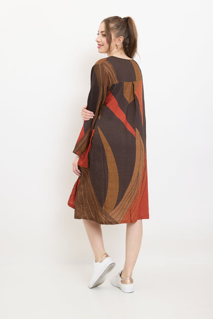 Dress with various shapes in brown and red