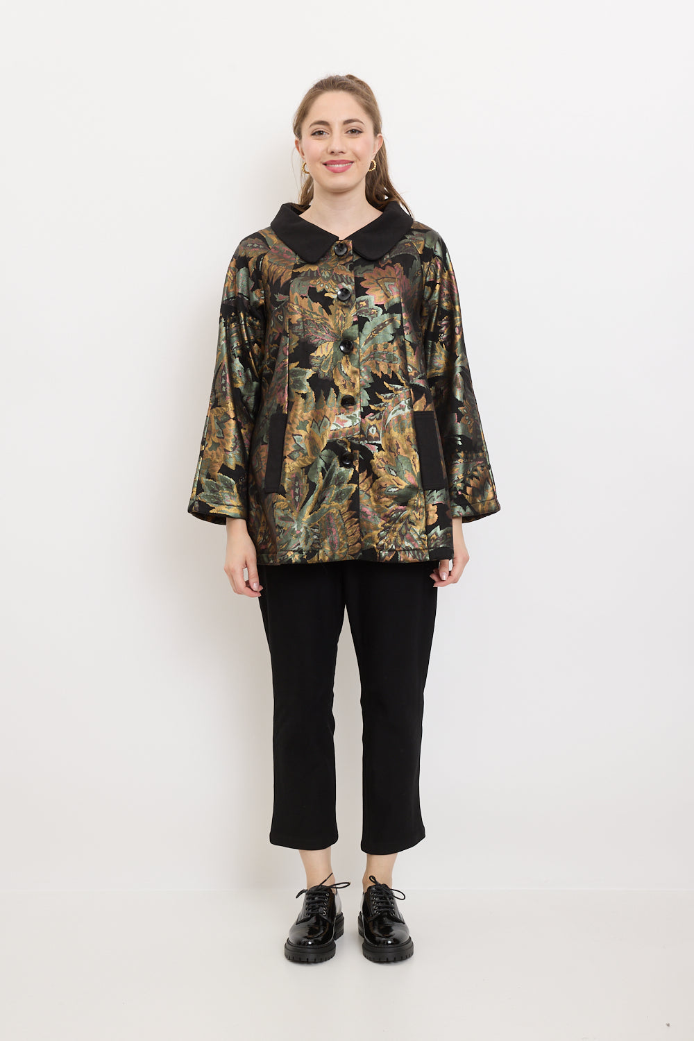 Jacket with exotic autumn leaves