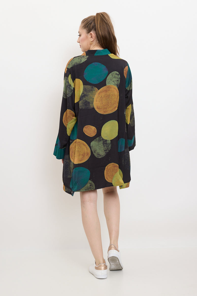 Chemise mi-saison aux ronds de toutes sortes